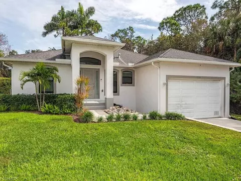 1334 Center Ln, Naples, FL 34110