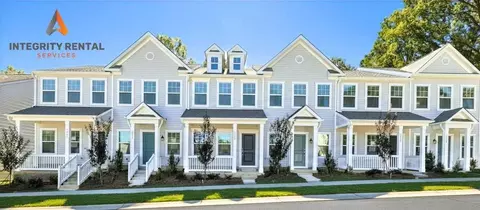 1005 Pine St, Mooresville, NC 28115