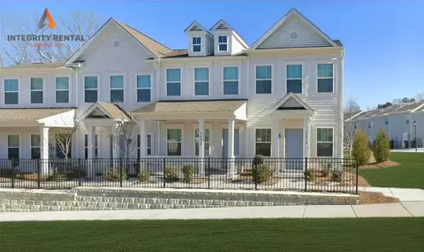 1005 Pine St, Mooresville, NC 28115