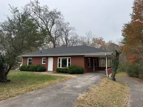 1511 Madison St, Clarksville, TN 37040