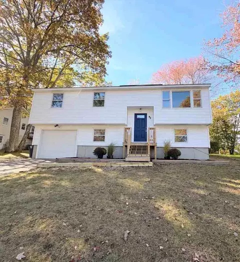 42 Woodfield St, Nashua, NH 03062