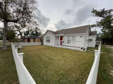 1917 Thonig Rd, Houston, TX 77055