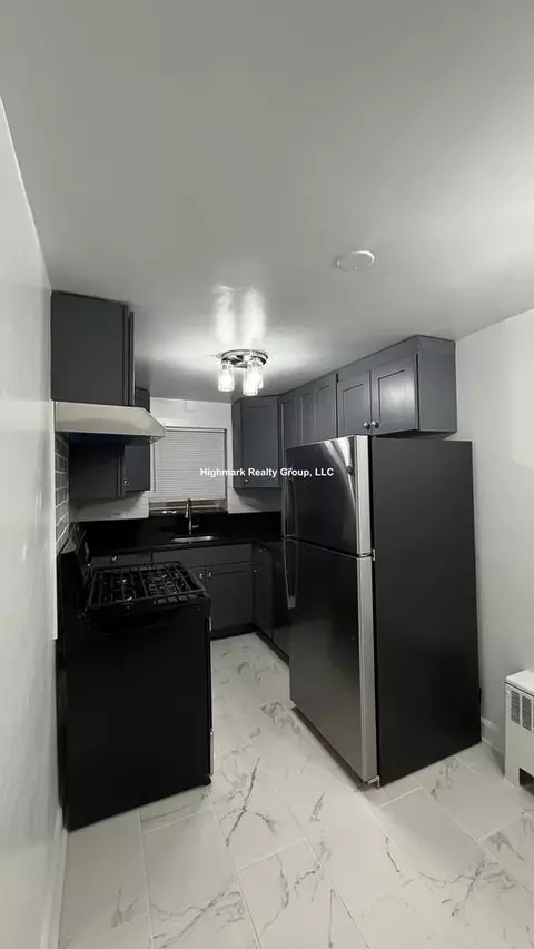 2752 W North Shore Ave #CNB, Chicago, IL 60645