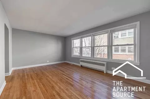 6715 N California Ave #1W, Chicago, IL 60645