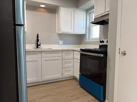 301 Tri City Beach Rd #4, Baytown, TX 77520