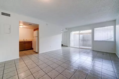 2696 N 43rd Ave #33C, Phoenix, AZ 85009