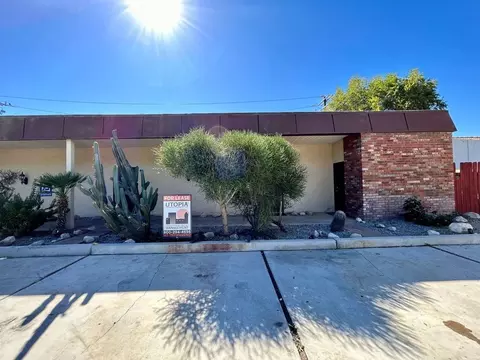 3737 E Calle De Carlos #5, Palm Springs, CA 92264