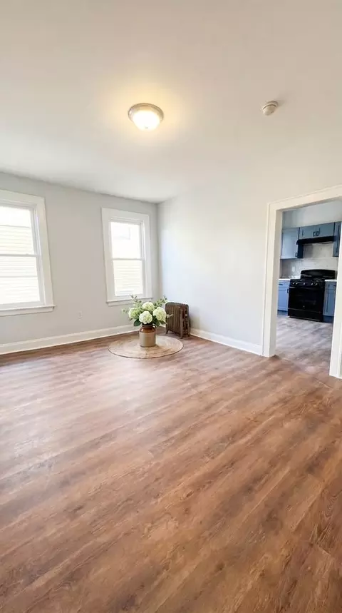55 Schley St #3, Newark, NJ 07112