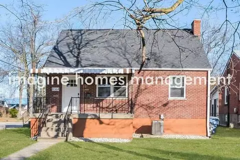 8364 Beech Ave, Deer Park, OH 45236