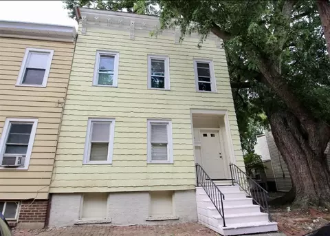 530 3rd St #2, Albany, NY 12206