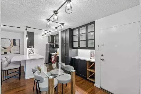 381 Half Moon Ln #213, Daly City, CA 94015