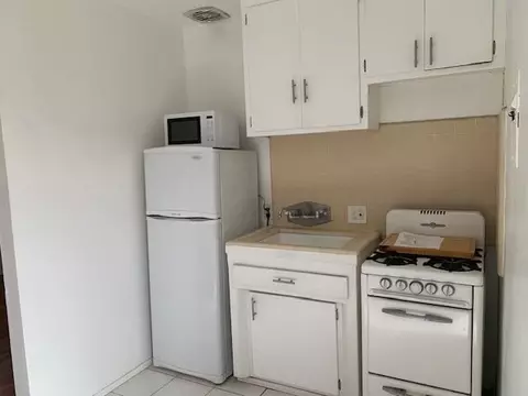 12732 Venice Blvd #4, Los Angeles, CA 90066
