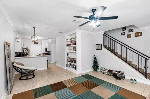 10600 Lakes Blvd, Oak Hills Place, LA 70810