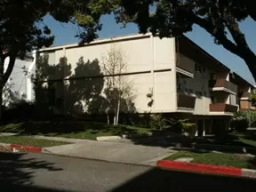 1344 N Columbus Ave #12, Glendale, CA 91202