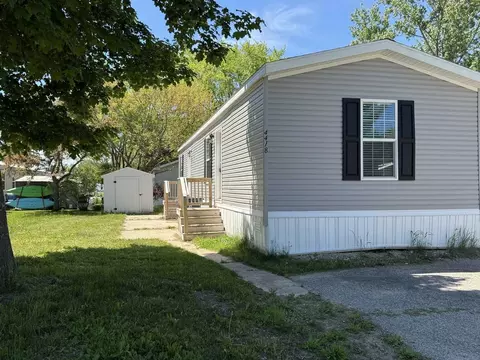 4418 Daisy Ln W #156, Traverse City, MI 49685