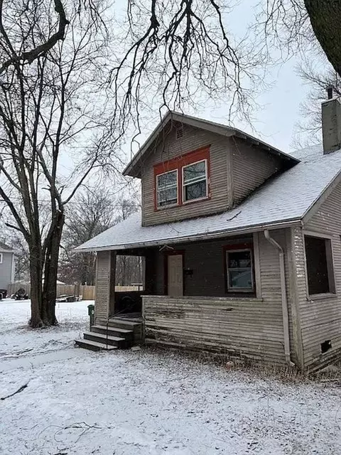 707 Logan Ave, Waterloo, IA 50703