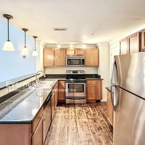 525 E Grace St #203, Richmond, VA 23219
