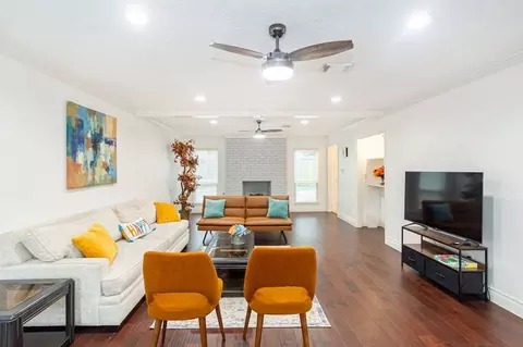 1423 Sweet Grass Trl #1355774P, Houston, TX 77090