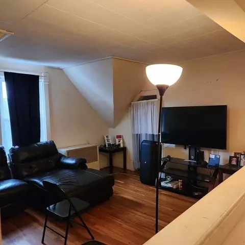 213 Lincoln St #3, Worcester, MA 01605