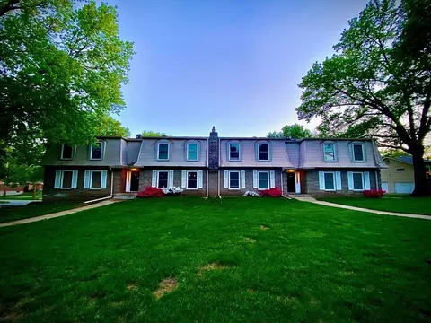 215 E 113th St #3, Kansas City, MO 64114