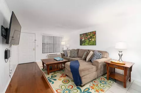 2490 SW 14th Dr #1359099P, Gainesville, FL 32608