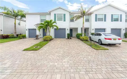 15091 Wildflower Cir, Naples, FL 34119