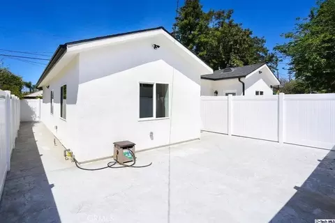 7523 Milwood Ave, Canoga Park, CA 91303