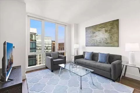 57 Bank St #1040030P, White Plains, NY 10606