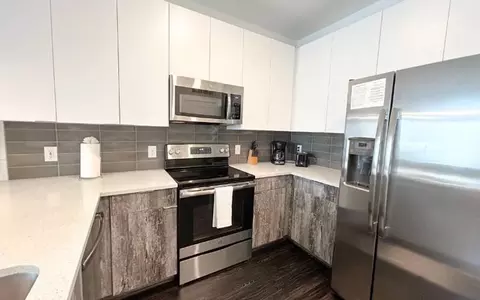 679 Edgewood Ave NE #1328923P, Atlanta, GA 30307