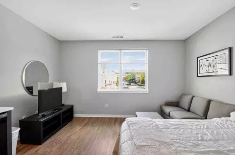 229 S Grant St #1356312P, Bloomington, IN 47401