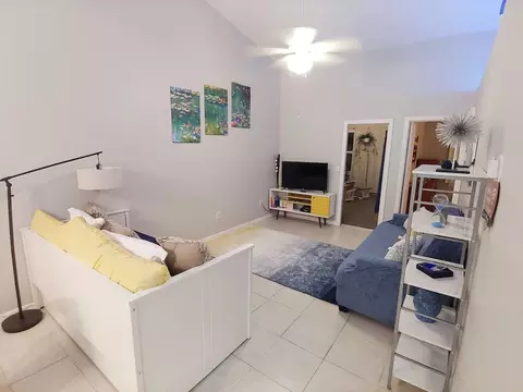 3832 SW 30th Ter #1359098P, Gainesville, FL 32608