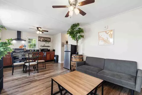 14380 Calvert St #1363918P, Solomons, MD 20688
