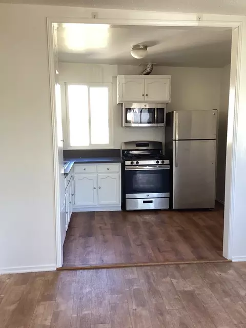 1517 W 28th St #7, Los Angeles, CA 90007