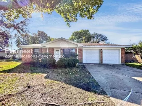 2709 27th Ave N, Texas City, TX 77590