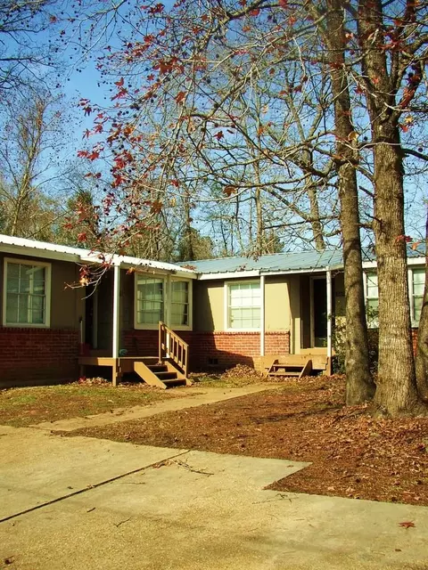 401 Helen St # A, Huntsville, TX 77340