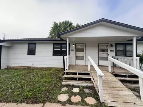 105 N 3rd St #1, Conway Springs, KS 67031