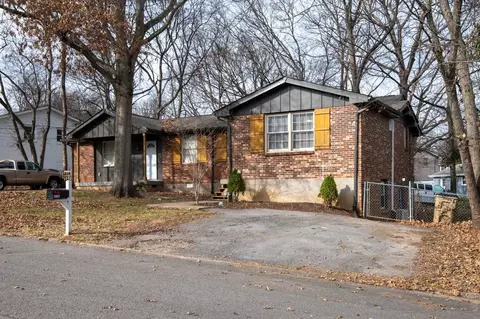 561 Singer Dr #B, Madison, TN 37115