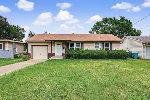 2407 N Shannon St #NEW, Sherman, TX 75092