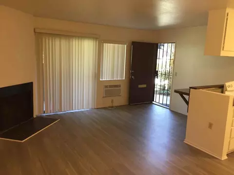 5245 Wood St #L, La Mesa, CA 91941