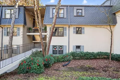 80 Montre Sq NW #1, Atlanta, GA 30327
