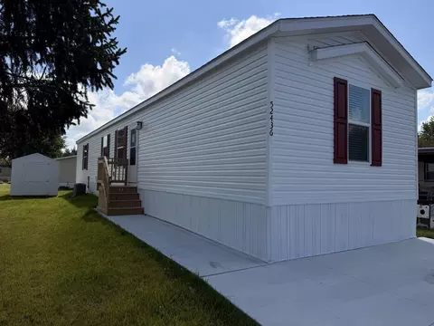 52436 Winston Ct #209, Chesterfield, MI 48051