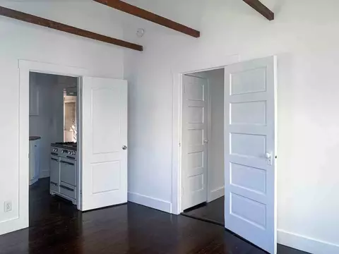 5670 York Blvd, Los Angeles, CA 90042