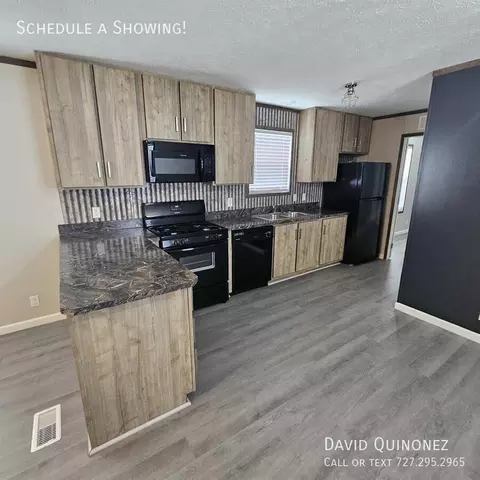 5705 Heather View Ln, Fort Wayne, IN 46818
