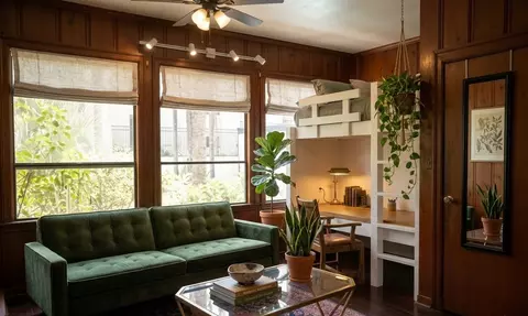547 Gayley Ave #16, Los Angeles, CA 90024