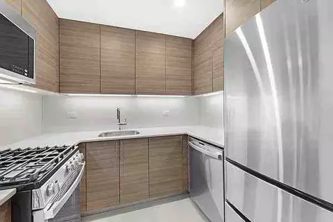250 W 88th St #6P, New York, NY 10024