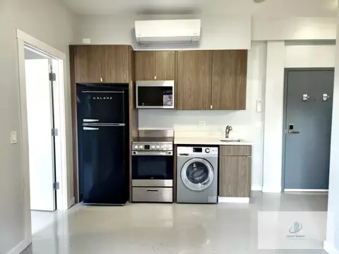 4700 N Racine Ave #216, Chicago, IL 60640