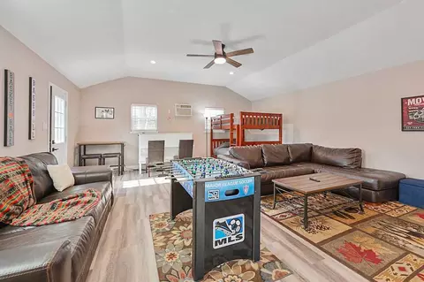 1409 Clement Ct #1328074P, College Station, TX 77840