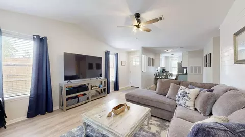 608 Navarro Dr #1328096P, College Station, TX 77845