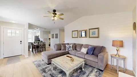 608 Navarro Dr #1328096P, College Station, TX 77845