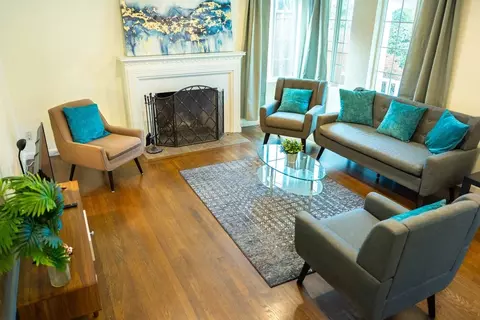 240 E Hedding St #1364158P, San Jose, CA 95112